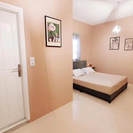 Apartment Sunday's Perissa (Santorini)