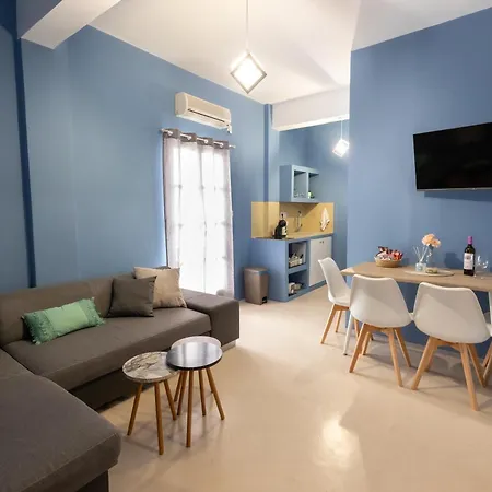 Sunday's Apartment Perissa (Santorini)