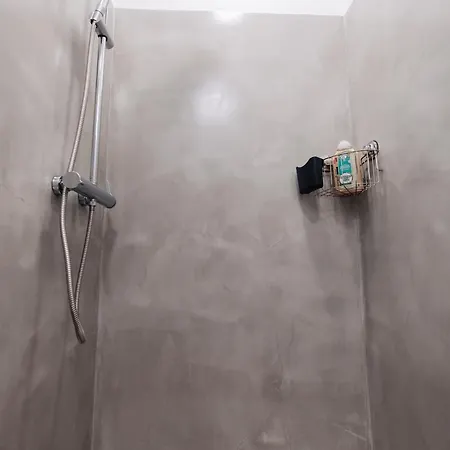 Sunday's Perissa (Santorini)