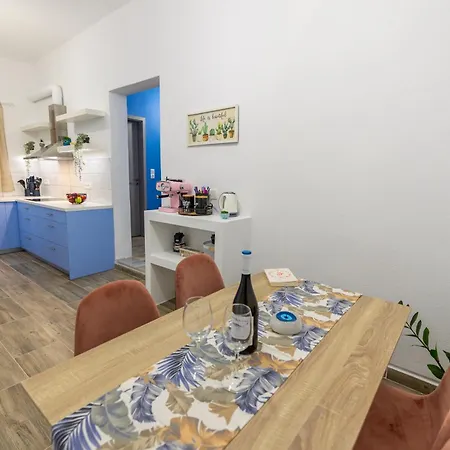 Sunday's Apartment *