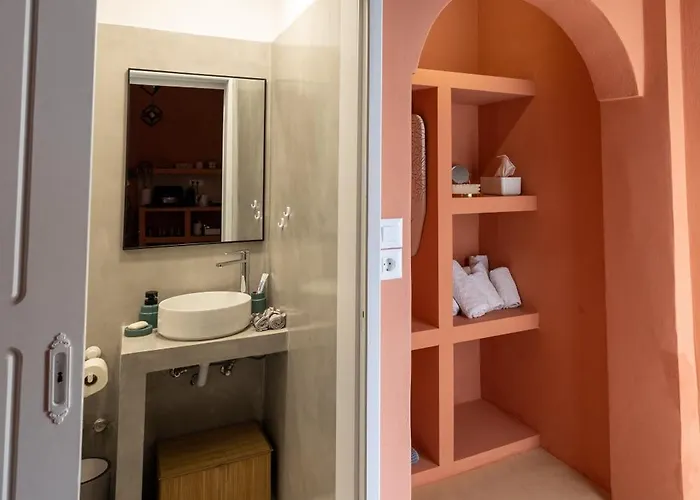 Sunday's Appartamento Perissa (Santorini)